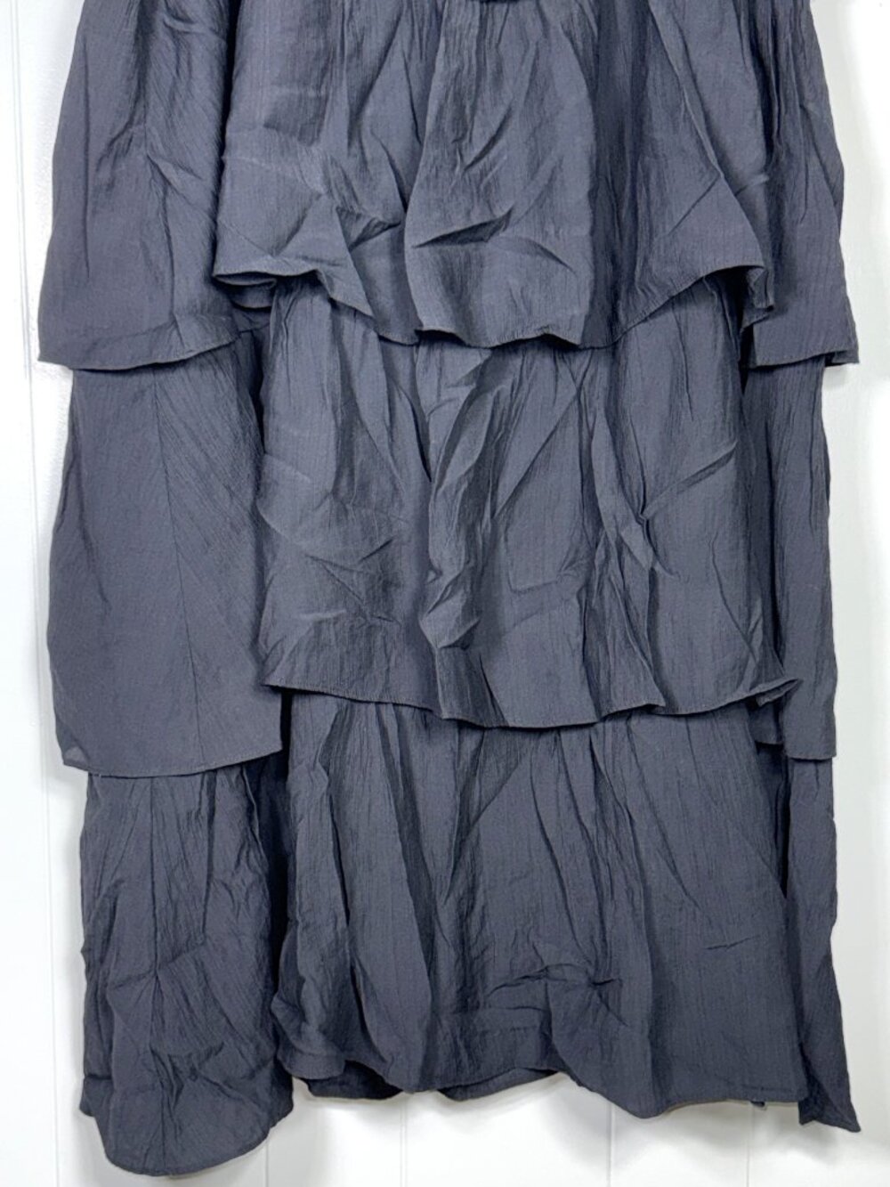 Abercrombie & Fitch Black Crinkle Tiered Layered Ruffle Maxi Zip Skirt XL T Tall - Picture 3 of 6